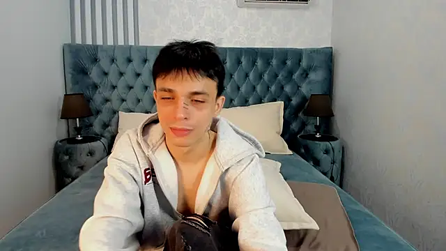 Chatroom XXX en direct de ClarkBev