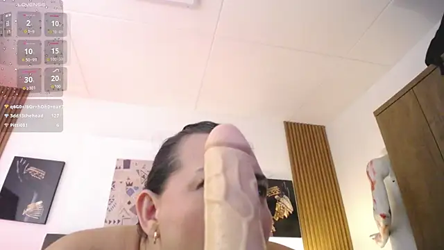 XXX chat uživo modela milfsecret69