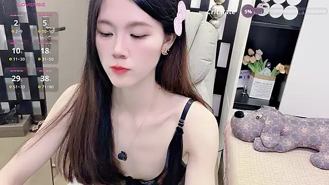 Онлайн чат XXX Yueyue-MM