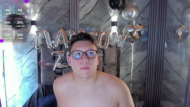 Pokazy przed kamerką – Manson_and_Zoe