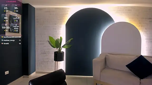 MiaSilvaX webcam show