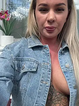 sexybatwomen33 Chat XXX in diretta