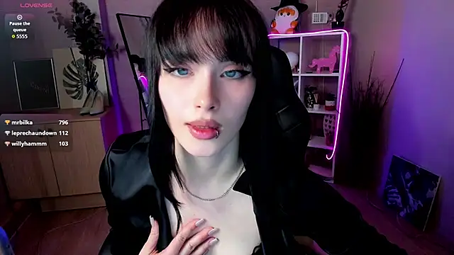 Chatroom XXX en direct de demetra__