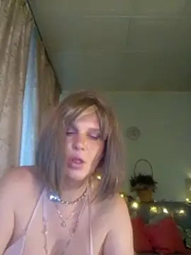 TsPostophere webkamerás műsora