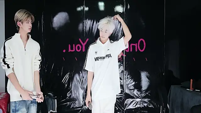 Webkamerová show sweetboys666