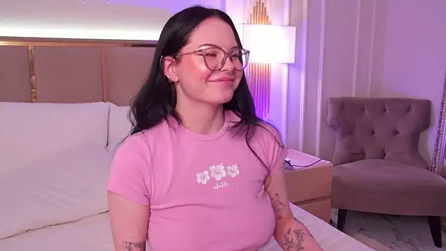 Онлайн чат XXX CindyMil