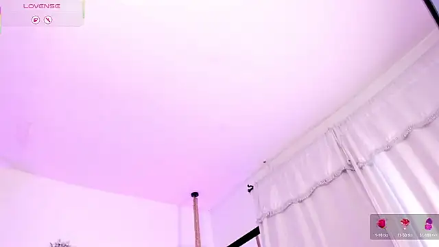 CeliWoods' Live XXX Chat