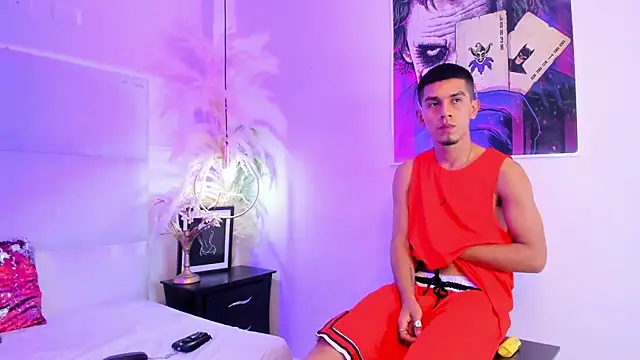 your_d0ll1 Adlı Modelin Canlı XXX Sohbeti