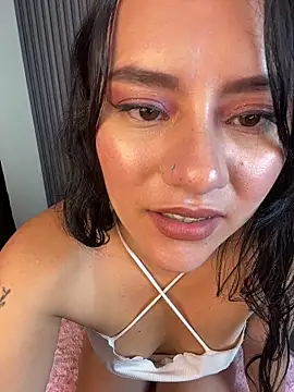 Chat XXX en directo de Candy-firee