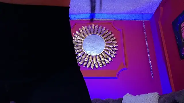 Julieta_RussellのライブXXXチャット