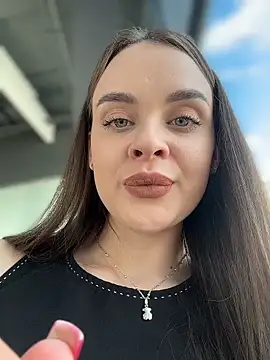 Chat +18 de KristiRich ao vivo