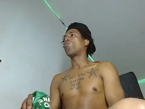 BBC_Black_n Webbikameraesitys