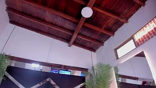 emily-fox Live XXX-Chat