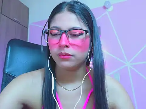 _ALLYSON18_ Adlı Modelin Canlı XXX Sohbeti