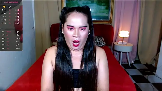 HugeCumRainSamantha 在線直播表演