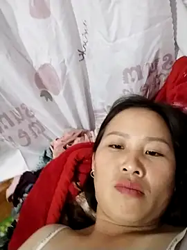 Yo-mustn Live XXX chat