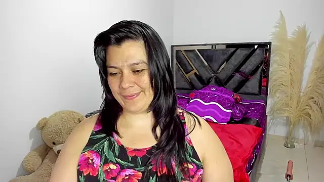 martina_foxy_ Chat XXX live