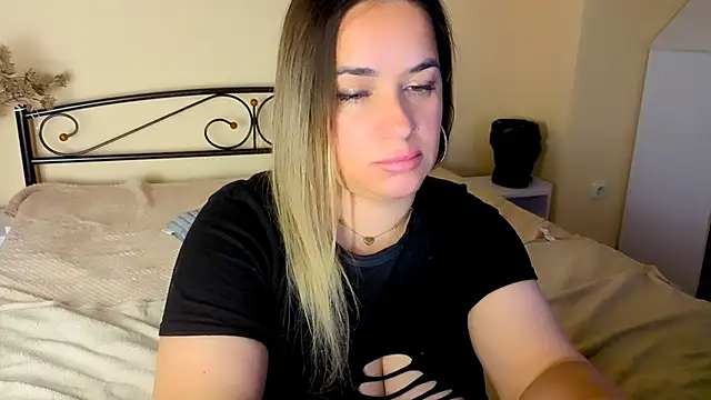 JuicyMillena – Live XXX-chat