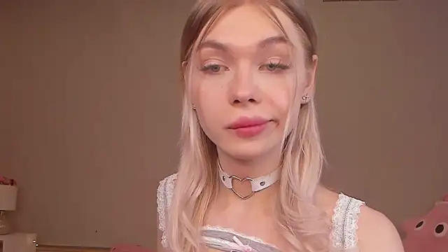 دردشة Blondy_Fina الجنسية المباشرة