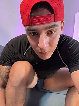 MassimoCo_'s Live XXX Chat