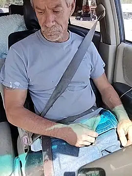 Pertunjukan Kamera Web Biknight