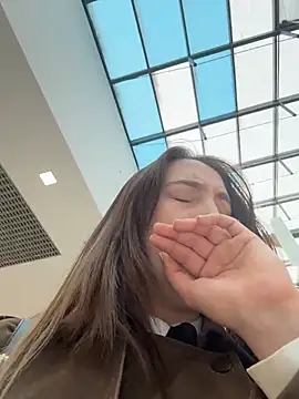 Tiny_Annyn Webbikameraesitys