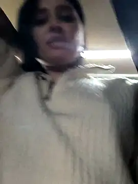 KikiXRedn Live XXX chat