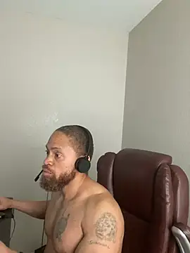 Fathero1time Adlı Modelin Canlı XXX Sohbeti