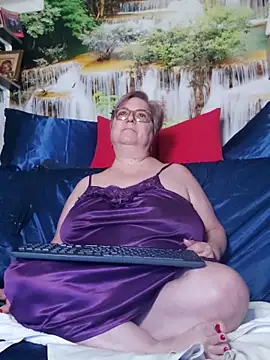 Chat XXX en directo de QueenPammy1