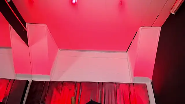 Fiorelaa_ Chat XXX in diretta