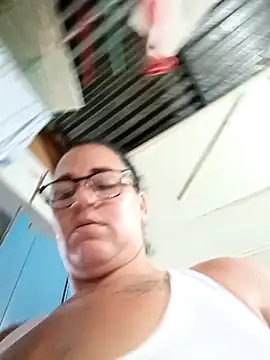 Pokazy przed kamerką – tugordita-hot