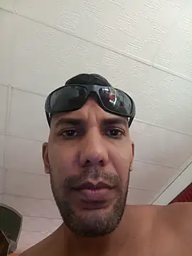 UnreadyChutzpa Show Webcam