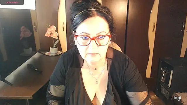 XXX chat uživo modela exiMIlf