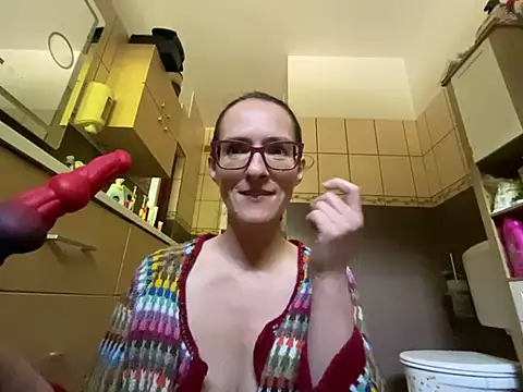 Czat XXX na żywo – Hairy_horny_mommy