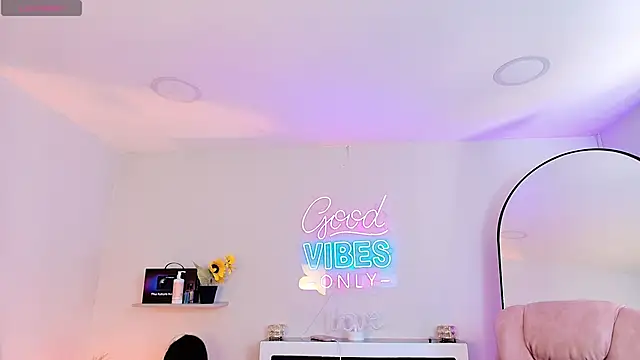 Alice_Vixen's Live XXX Chat