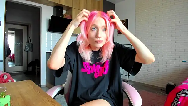 _Alice_Kitty webcam show