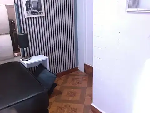 Онлайн чат XXX Alex_Wolft