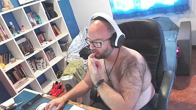 ravingr4d4 Webcam Show