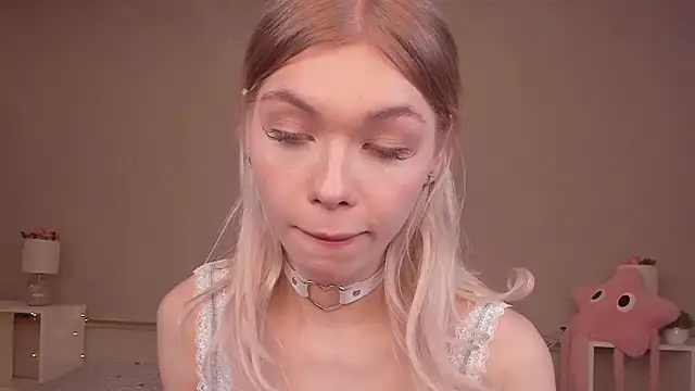 Blondy_Fina webkamerás műsora