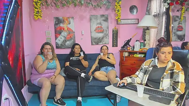 lesbiancuple: онлайн-секс-чат