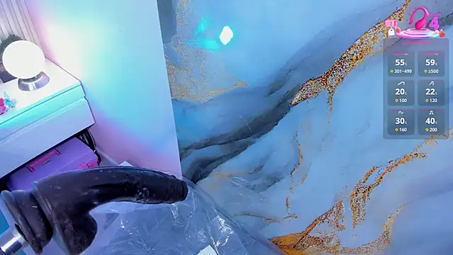 Chat +18 de hinata_dolly ao vivo