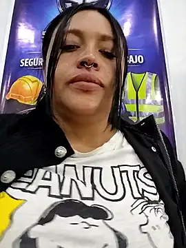 Chat XXX ao vivo de _Mia-Safety_Inspector