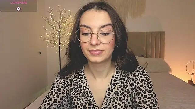 Онлайн чат XXX Real_cutie1