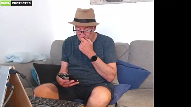 bluedae1: απευθείας συνομιλία ΧΧΧ