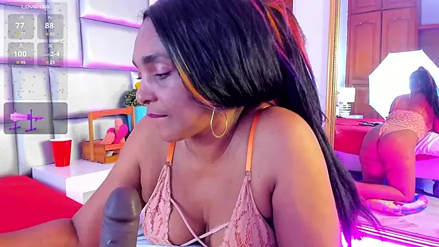 LovelyNickii – Naživo XXX chat