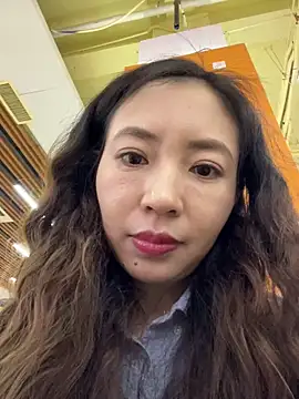 mimi_181 即時 XXX 聊天