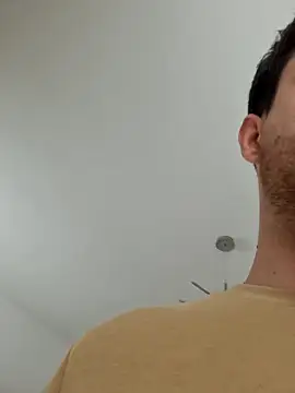 simo1097 Adlı Modelin Canlı XXX Sohbeti