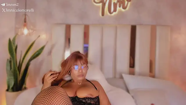 Chat +18 de Nicolemorelli2 ao vivo