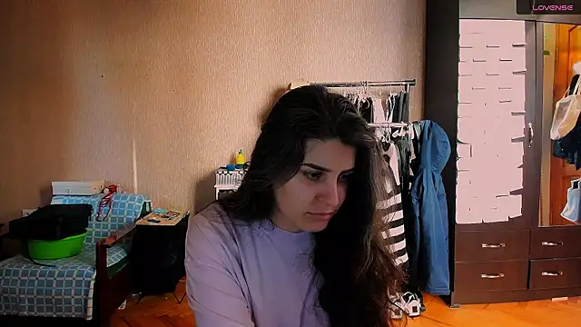 Chatroom XXX en direct de _Roselina_