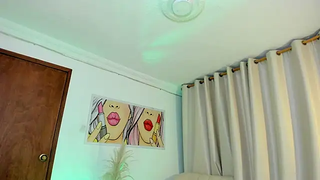 StarMilf Adlı Modelin Canlı XXX Sohbeti